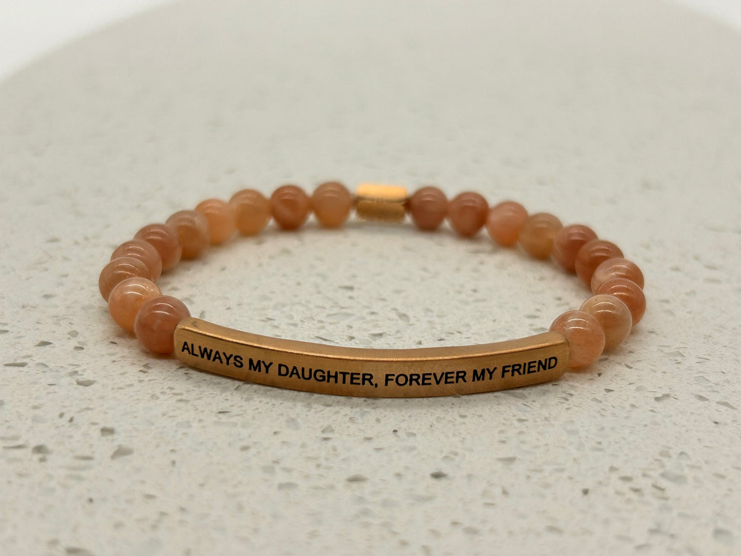 ALWAYS MY DAUGHTER, FOREVER MY FRIEND (1 pulsera con placa)