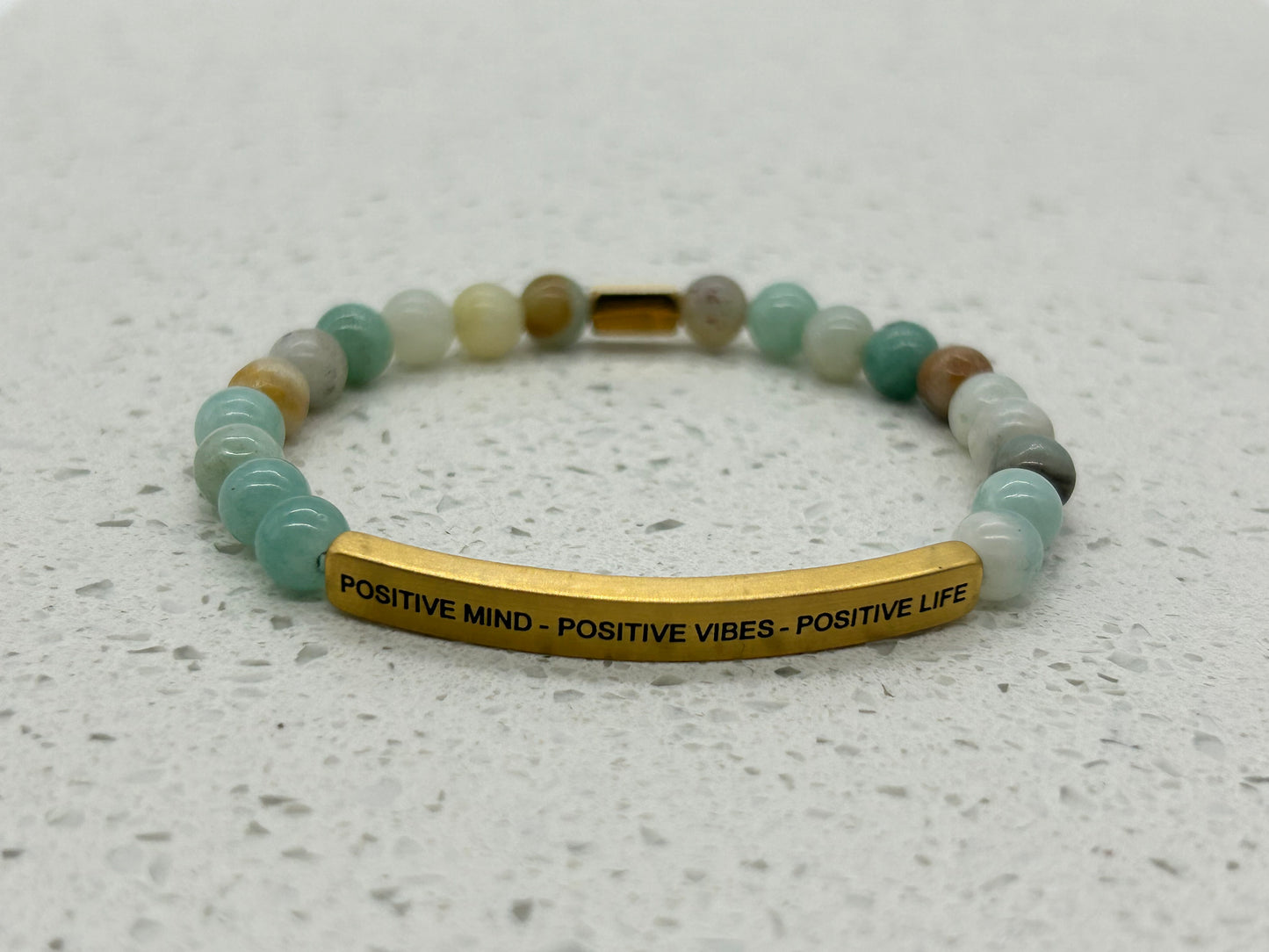 POSITIVE MIND - POSITIVE VIBES - POSITIVE LIFE (1 pulsera con placa)