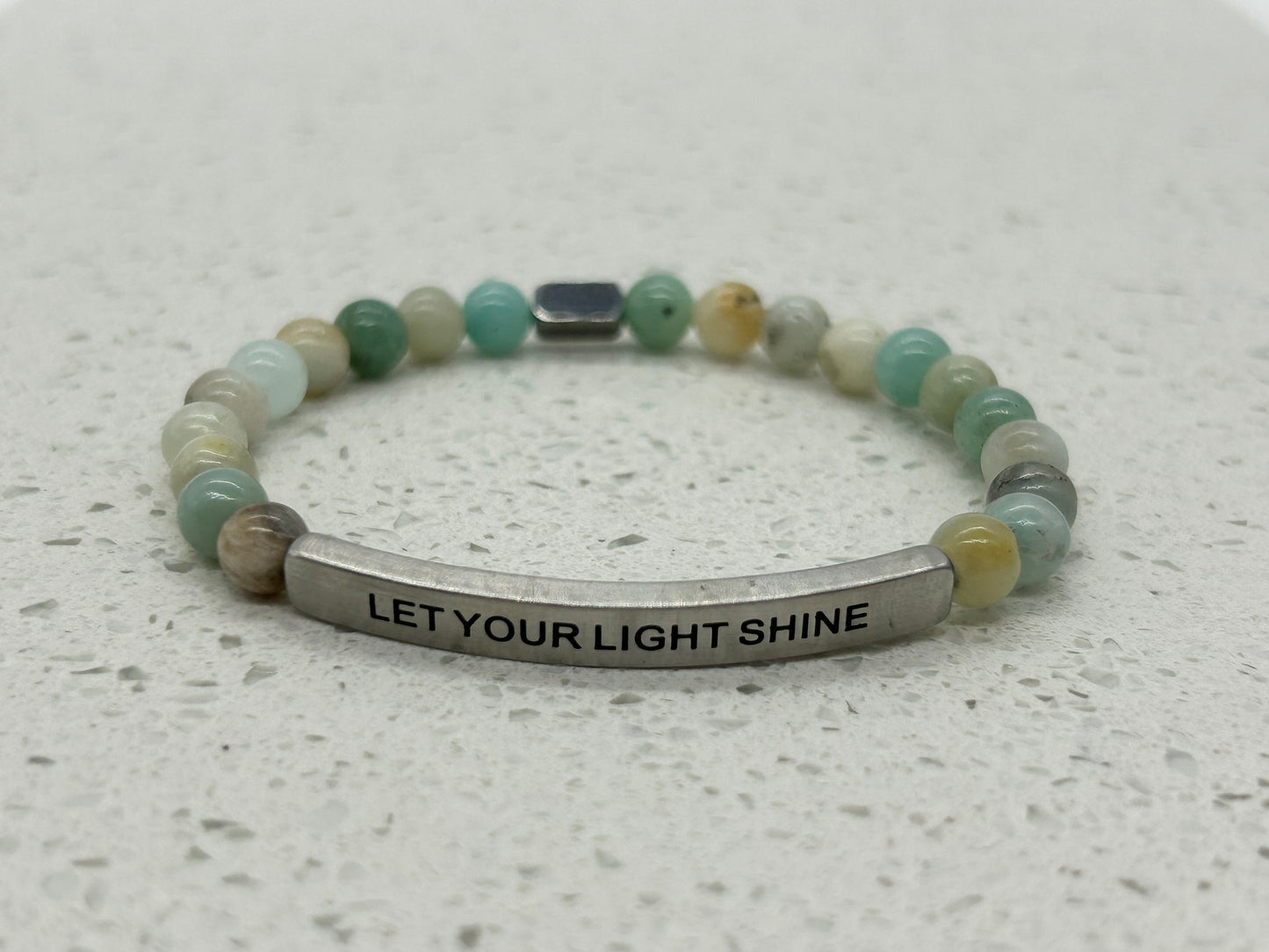 LET YOUR LIGHT SHINE (1 pulsera con placa)