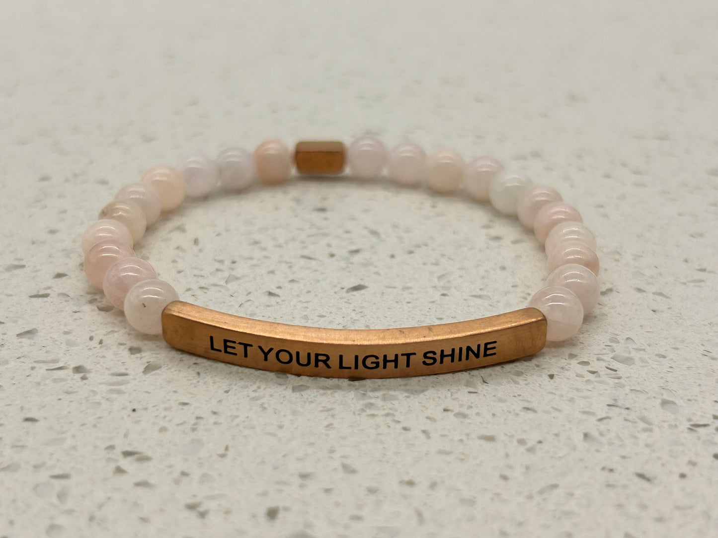 LET YOUR LIGHT SHINE (1 pulsera con placa)