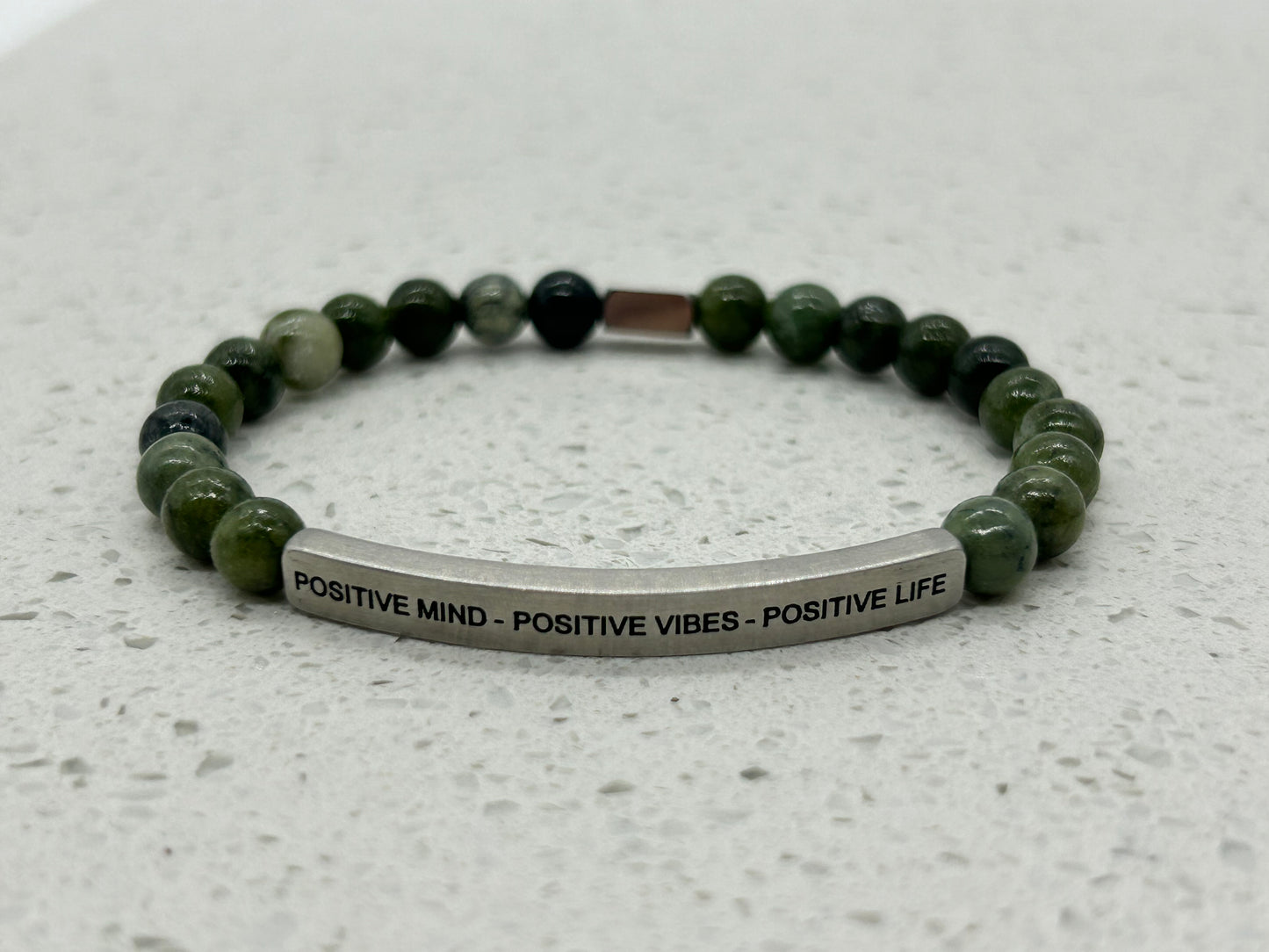 POSITIVE MIND - POSITIVE VIBES - POSITIVE LIFE (1 pulsera con placa)