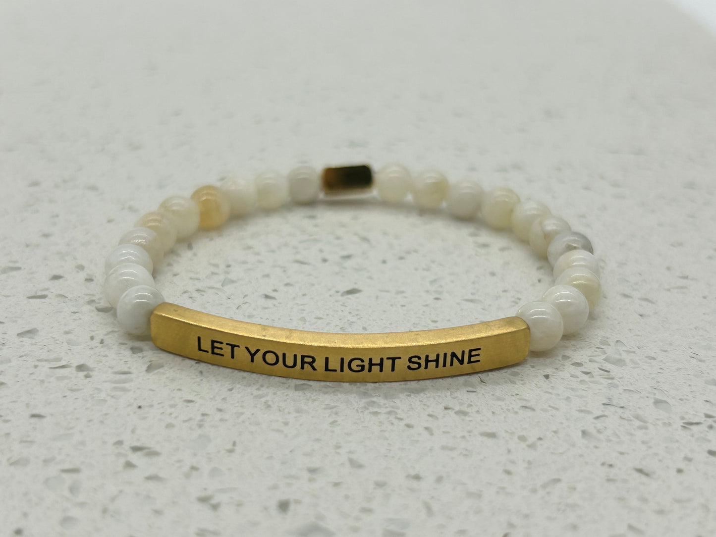 LET YOUR LIGHT SHINE (1 pulsera con placa)