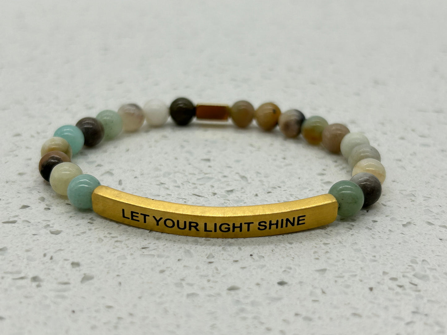 LET YOUR LIGHT SHINE (1 pulsera con placa)