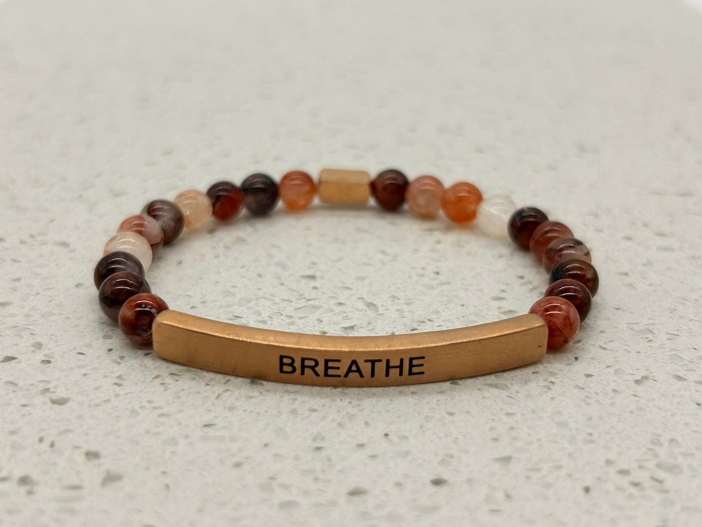 BREATHE (1 pulsera con placa)